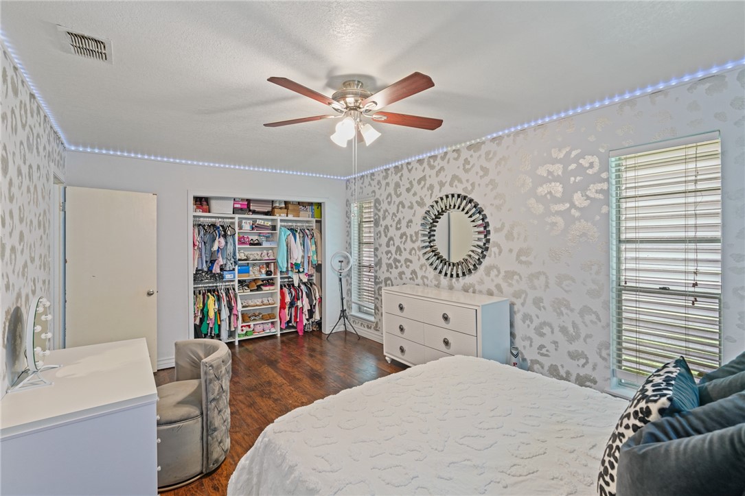 6205 Londonderry Dr Property Photo 14