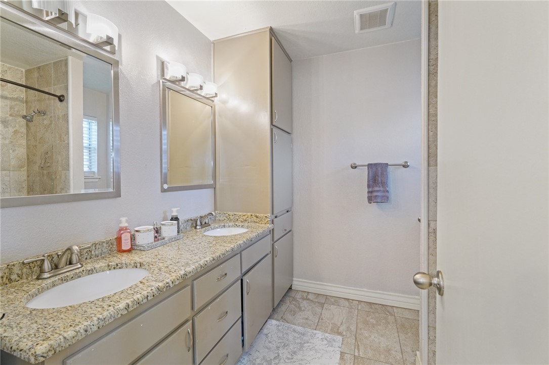 6205 Londonderry Dr Property Photo 16