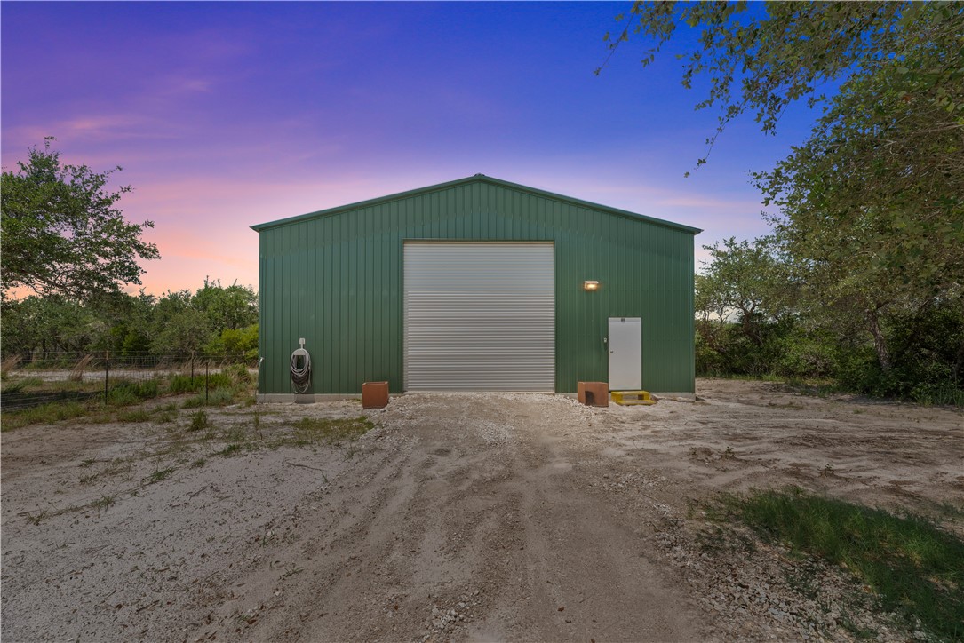 2122 Prairie Road Property Photo 2
