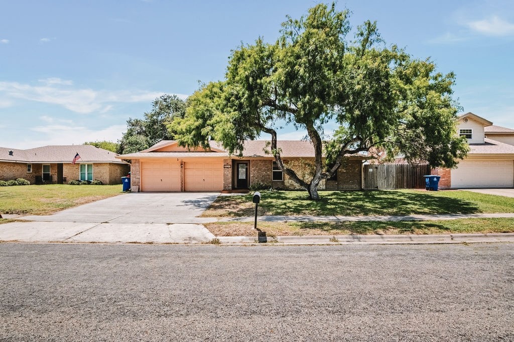 2311 Willow Dr Property Photo 25
