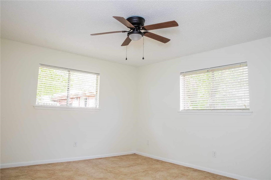 9563 Goldfinch Property Photo 12