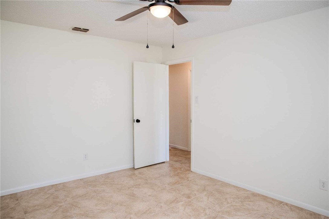 9563 Goldfinch Property Photo 13