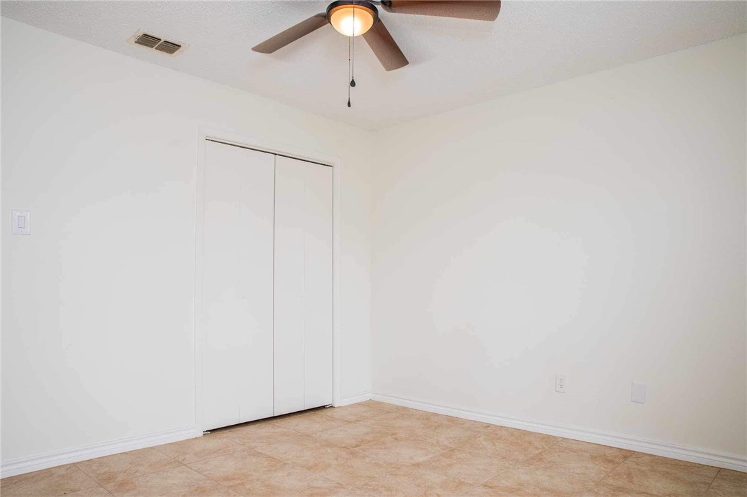 9563 Goldfinch Property Photo 14