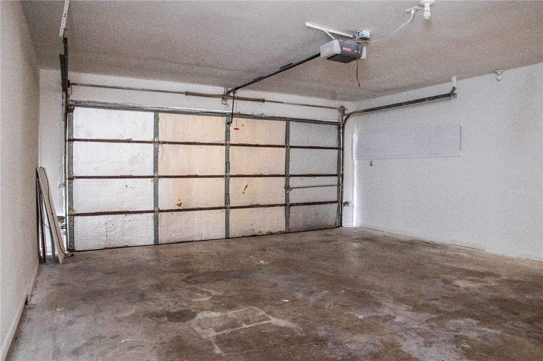 9563 Goldfinch Property Photo 23