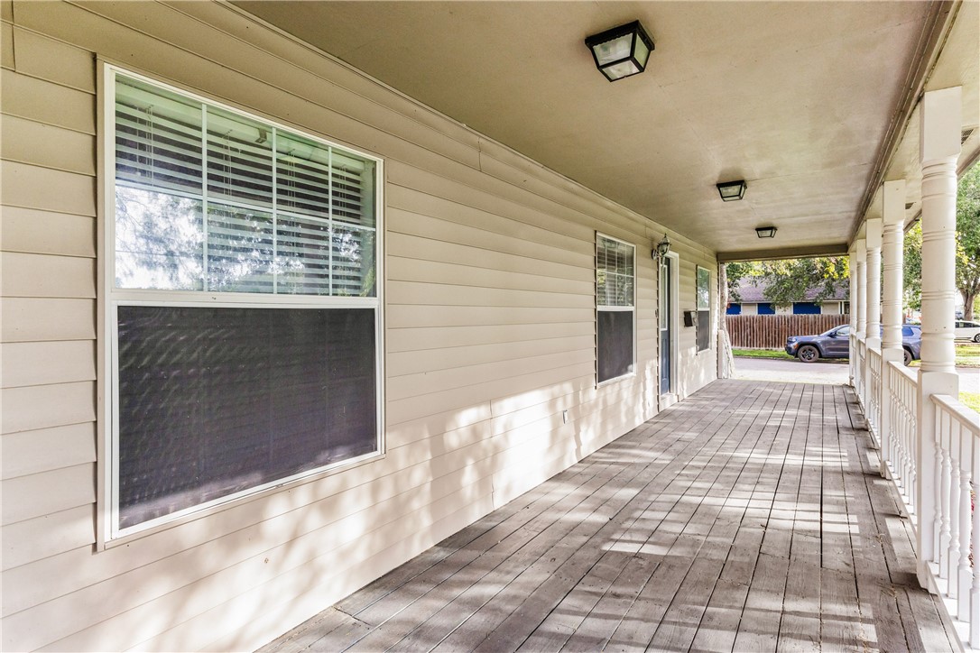 1129 Cicero Wood Property Photo 4