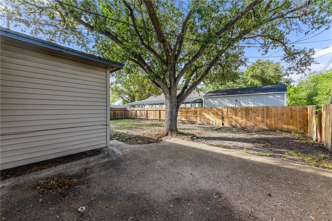1129 Cicero Wood Property Photo 33