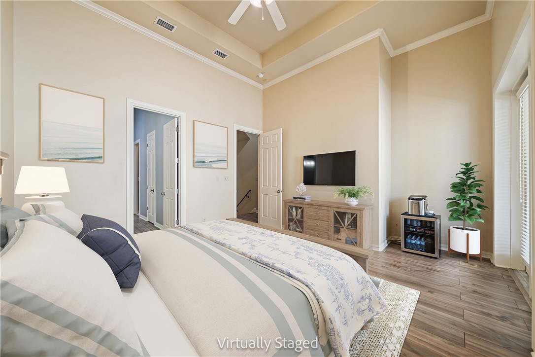 14910 Leeward Dr 403 Property Photo 10