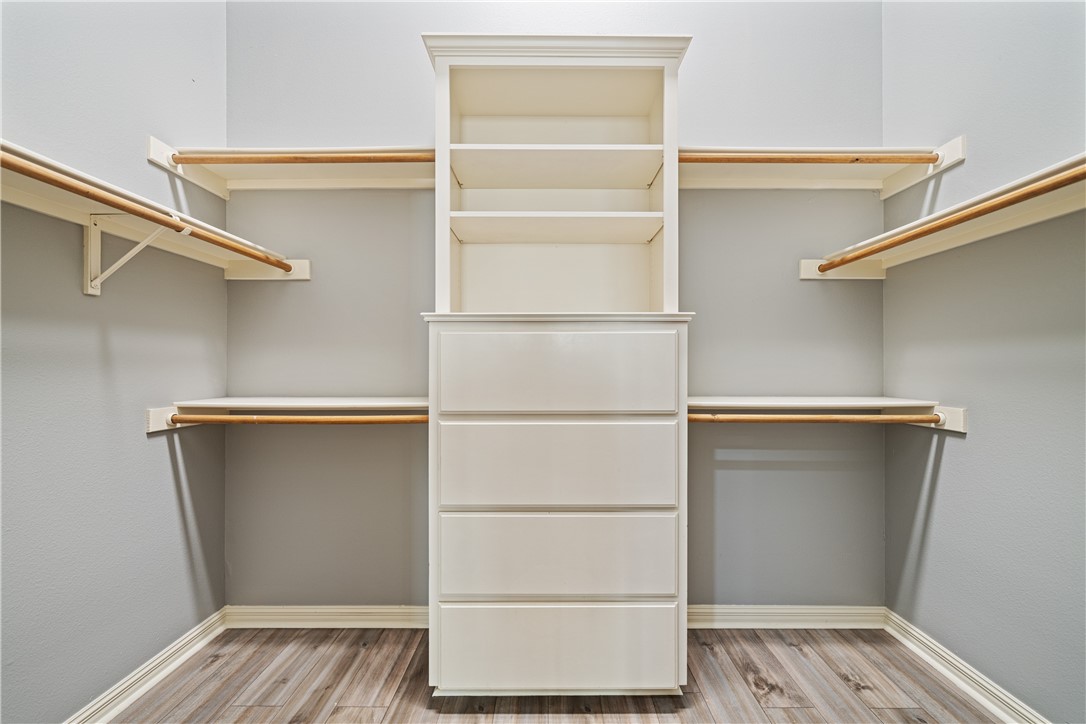 14910 Leeward Dr 403 Property Photo 13