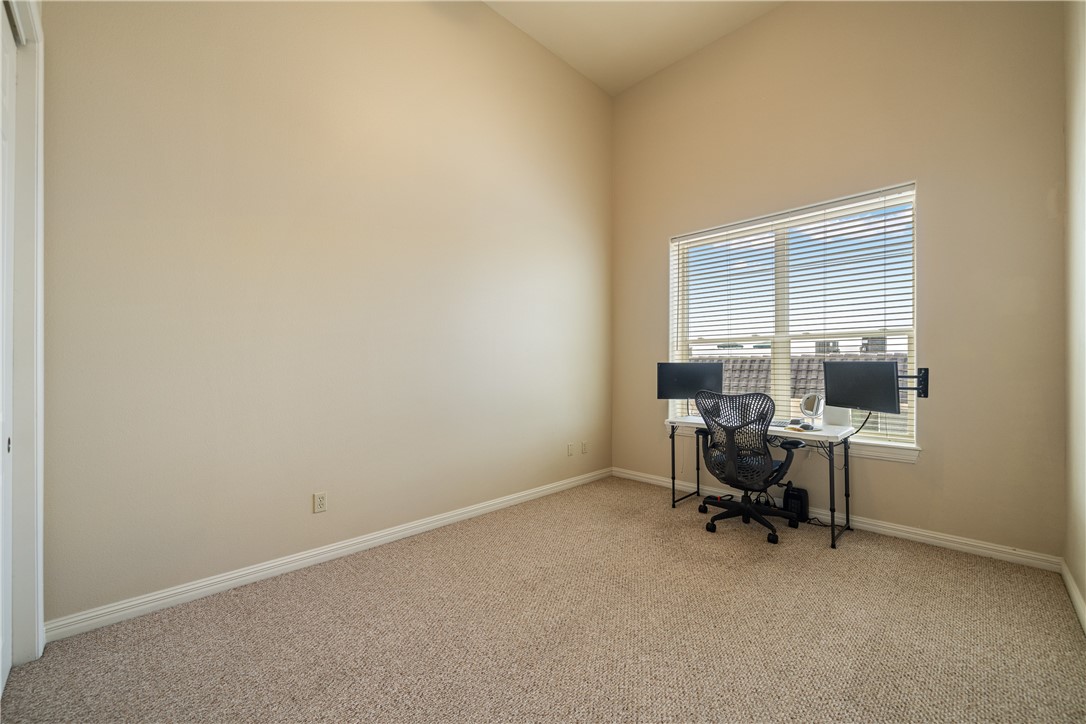 14910 Leeward Dr 403 Property Photo 16