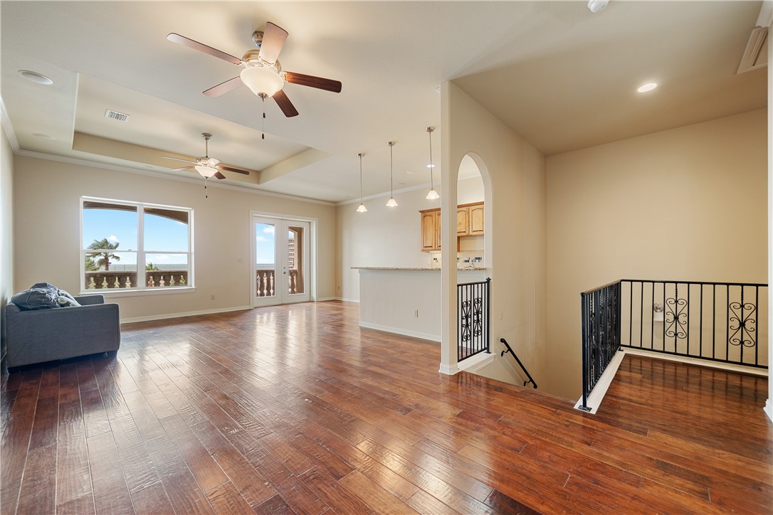 14910 Leeward Dr 403 Property Photo 18