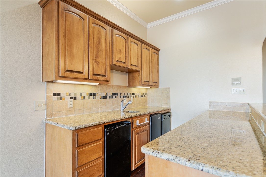 14910 Leeward Dr 403 Property Photo 22