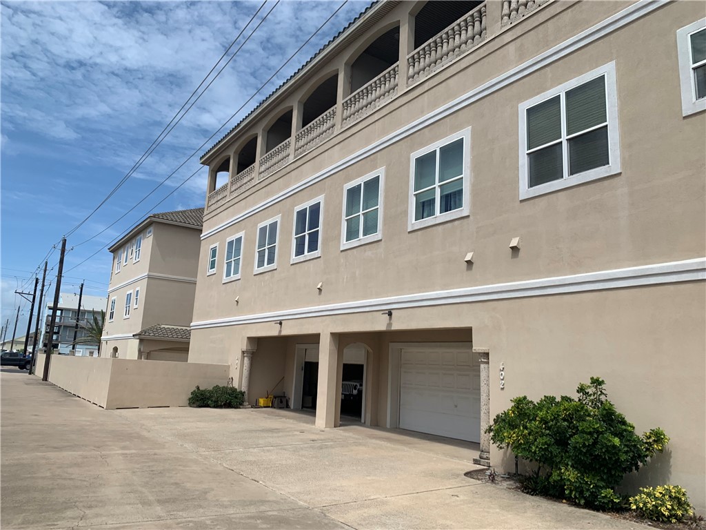 14910 Leeward Dr 403 Property Photo 30