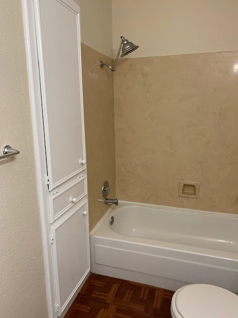 7122 Premont Dr 103b Property Photo 4