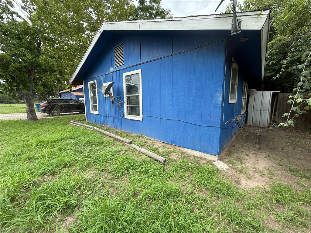 415 S Buchanan St Property Photo 7