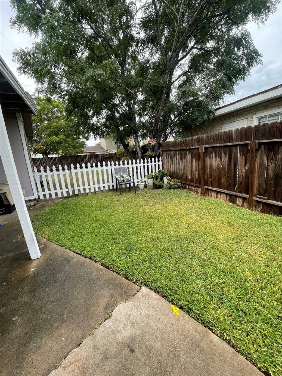 1645 Brentwood Dr Property Photo 9