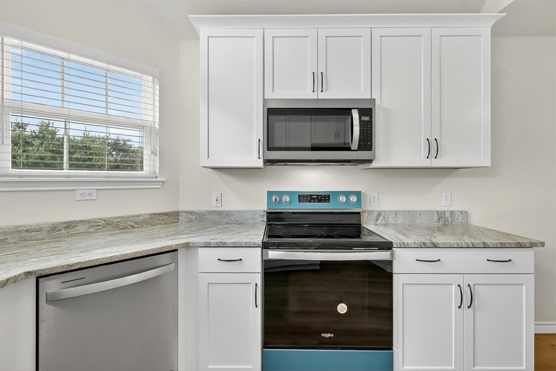 7821 Kingshire Dr Property Photo 11