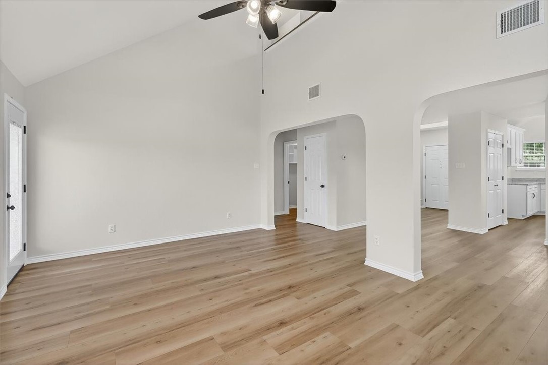 7821 Kingshire Dr Property Photo 16