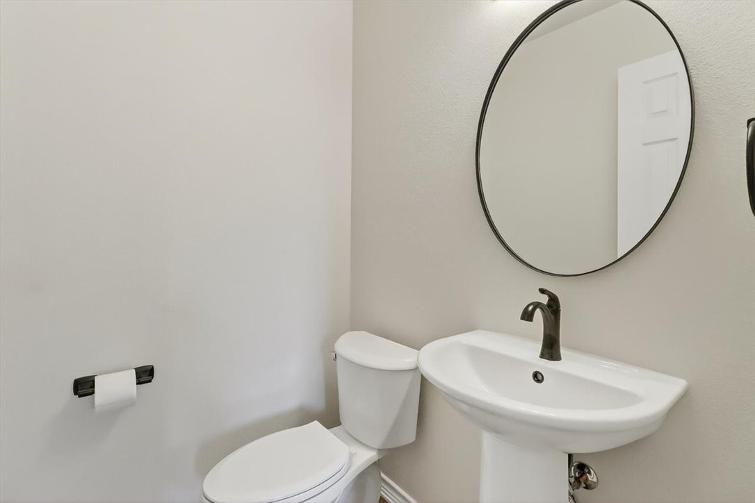 7821 Kingshire Dr Property Photo 18
