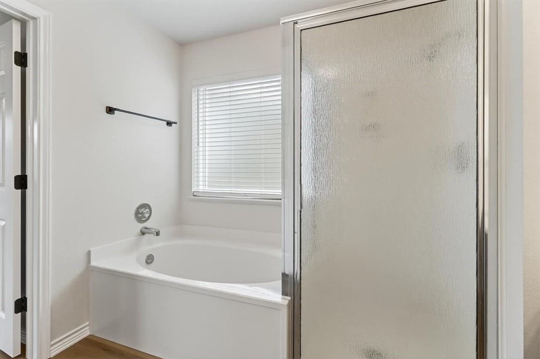 7821 Kingshire Dr Property Photo 23