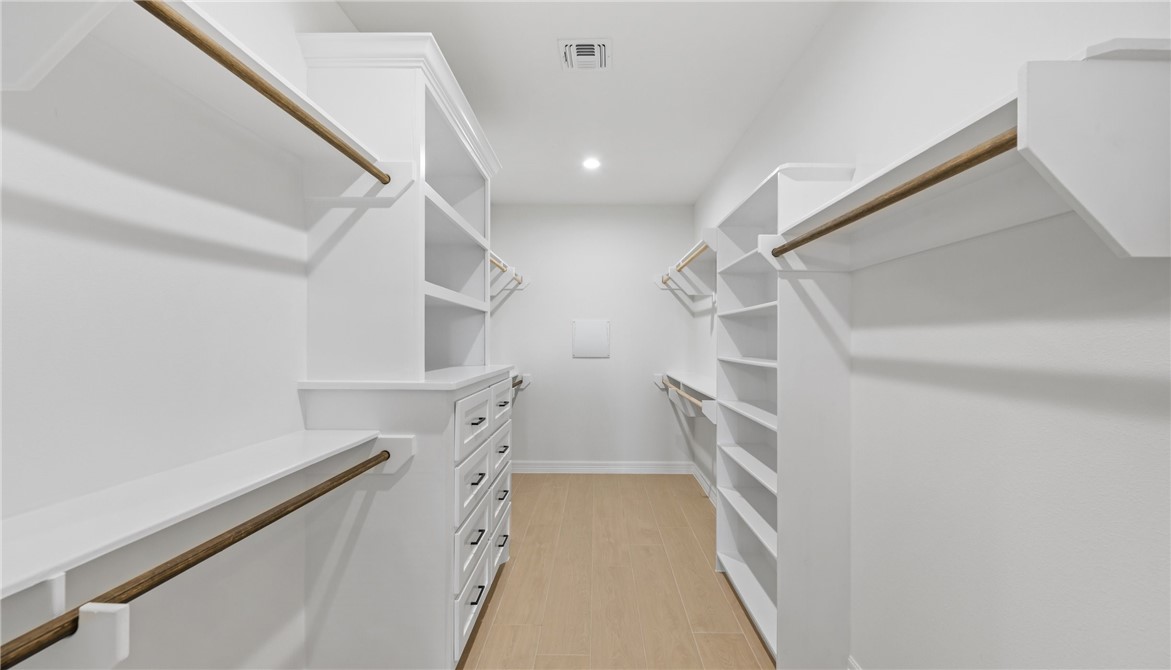 7914 Leylah Dr Property Photo 7