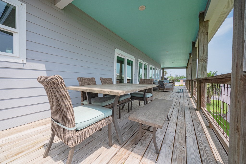 208 Fulton Ave Property Photo 8