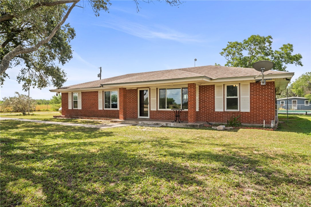 183 E Fm 772 Road Property Photo 1