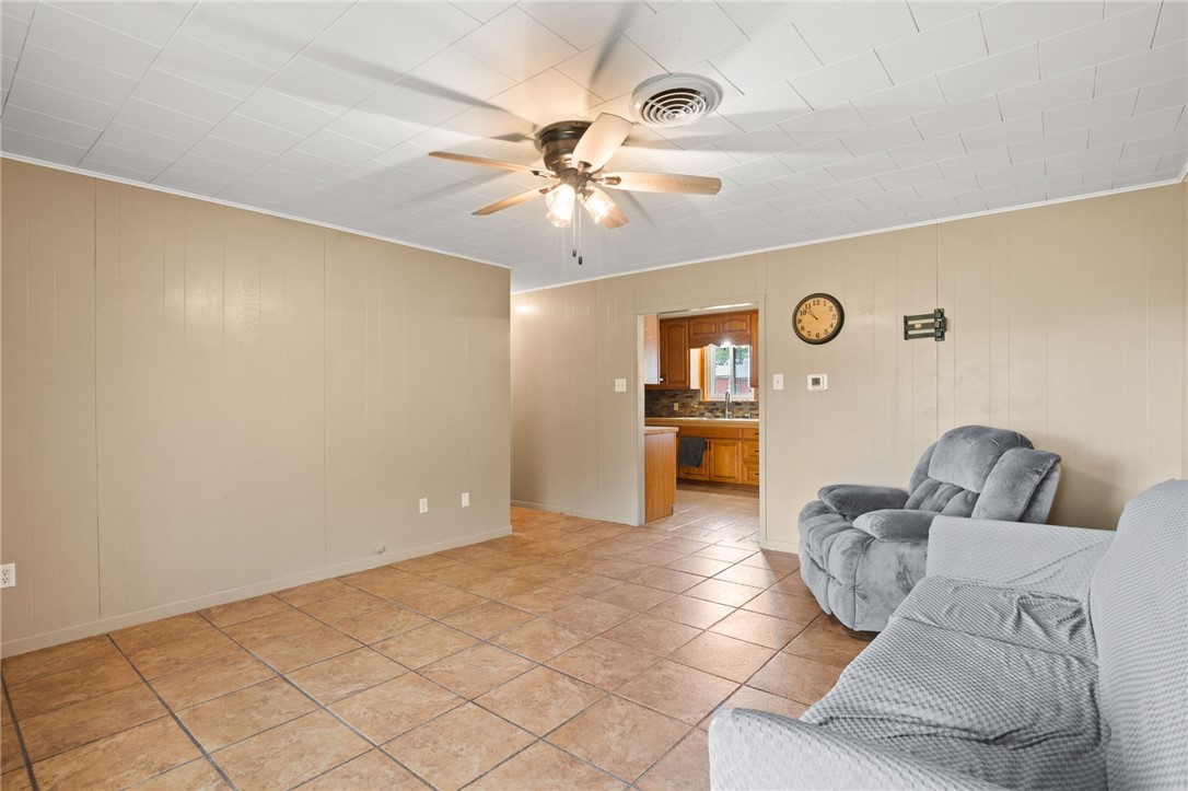 183 E Fm 772 Road Property Photo 4