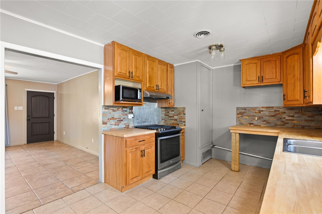 183 E Fm 772 Road Property Photo 6