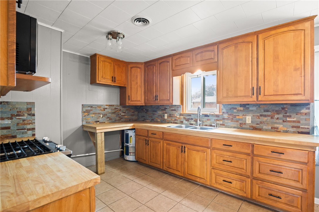 183 E Fm 772 Road Property Photo 7