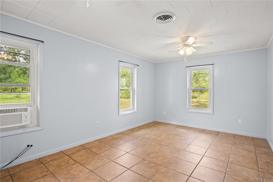 183 E Fm 772 Road Property Photo 11