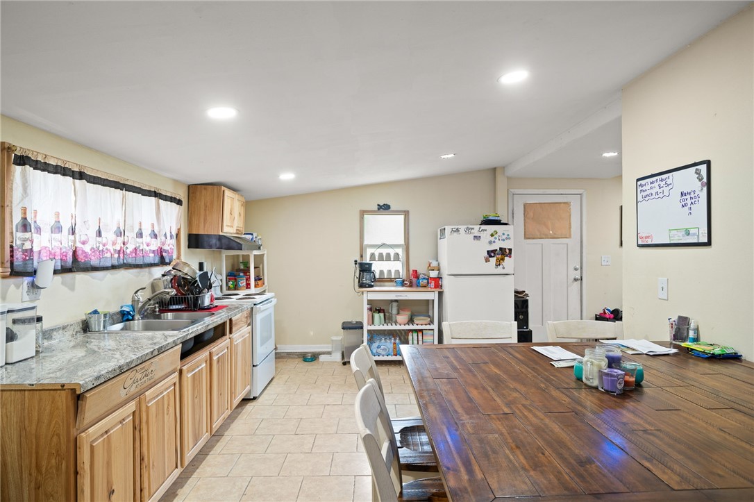 183 E Fm 772 Road Property Photo 28