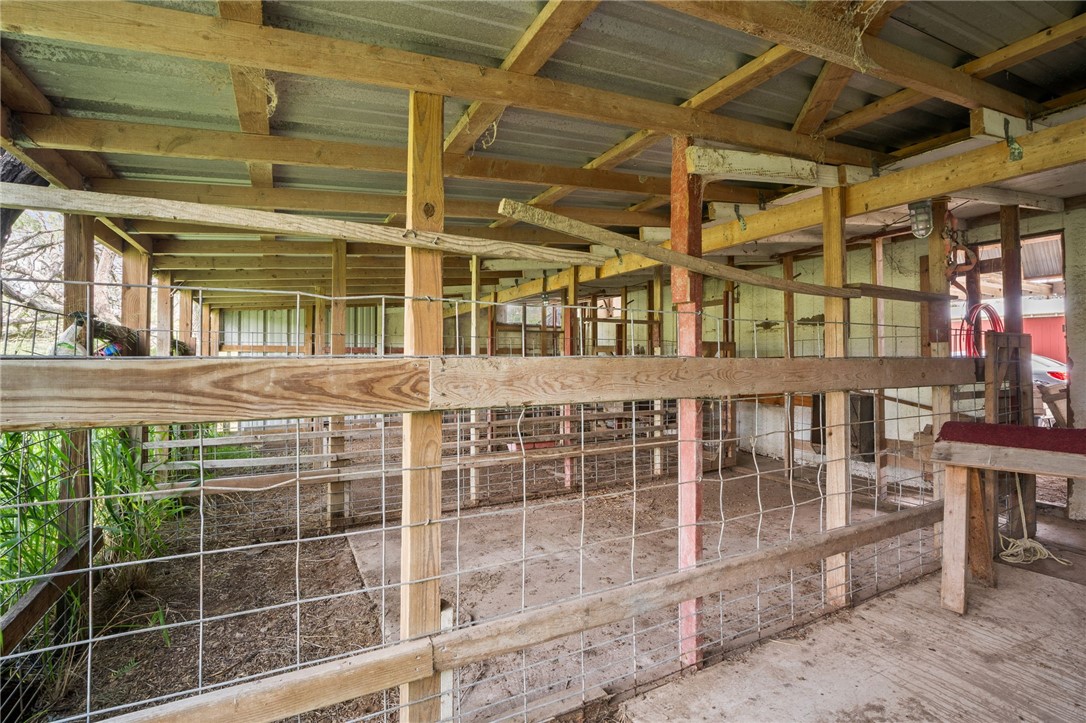 183 E Fm 772 Road Property Photo 36