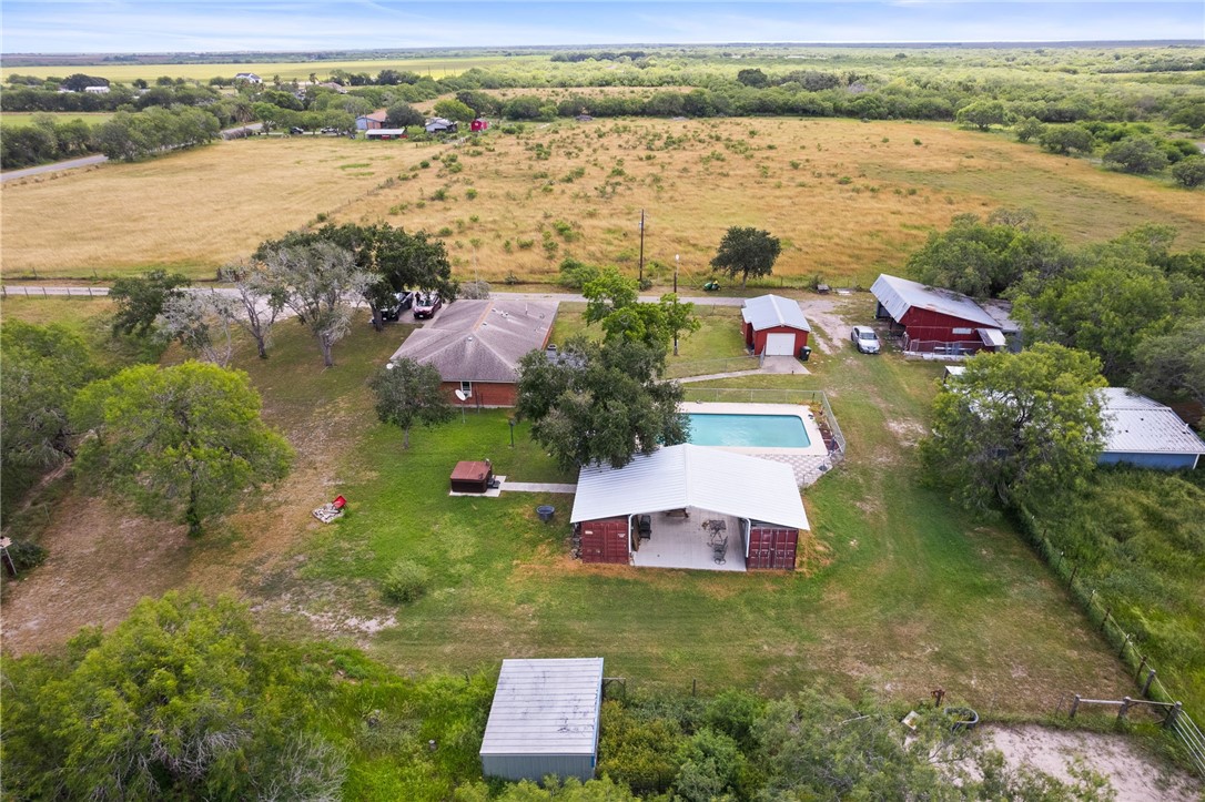 183 E Fm 772 Road Property Photo 38