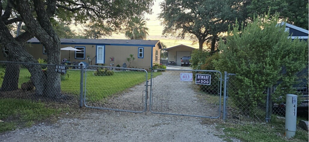 413 Donnie Dr Property Photo 1
