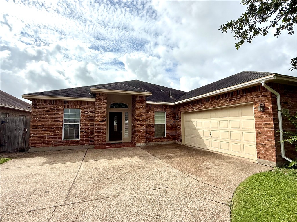 2534 Dewberry Dr Property Photo 1
