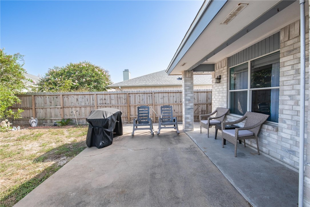 14322 Scallop St Property Photo 24