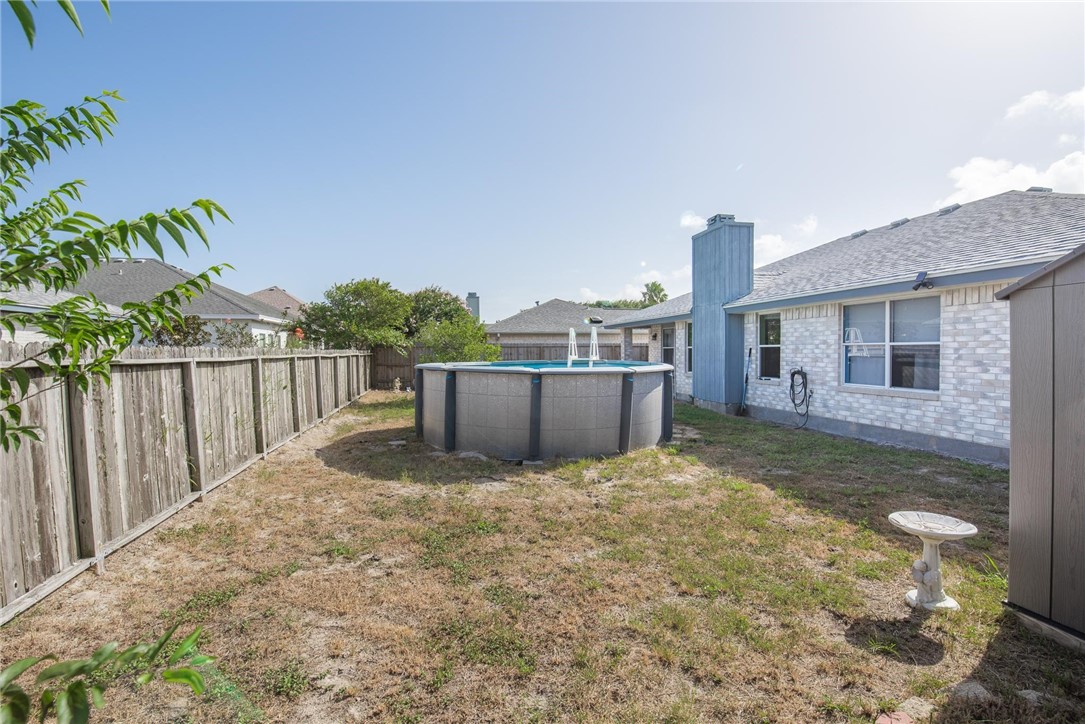 14322 Scallop St Property Photo 27