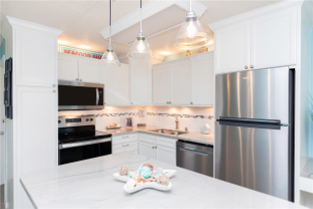 14810 Windward Dr 203 Property Photo 18