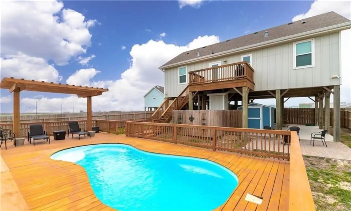 165 Breezy Ct Property Photo 1