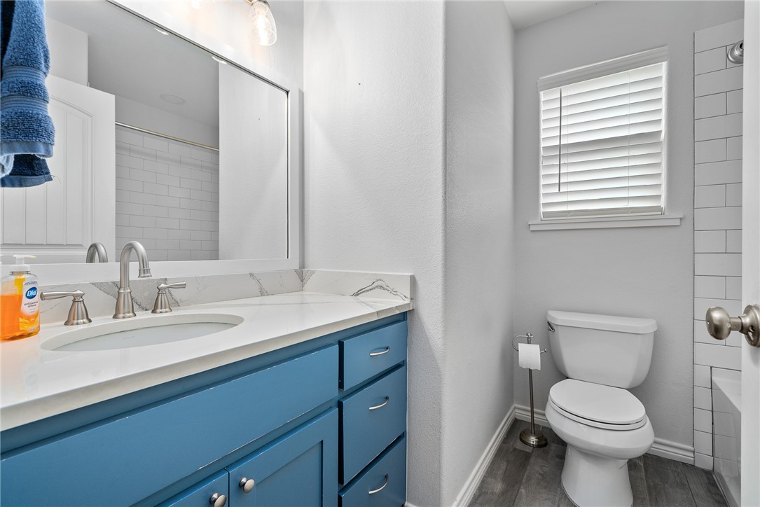 2371 Scott Property Photo 6