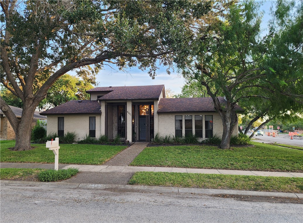 4201 Boros Dr Property Photo 1
