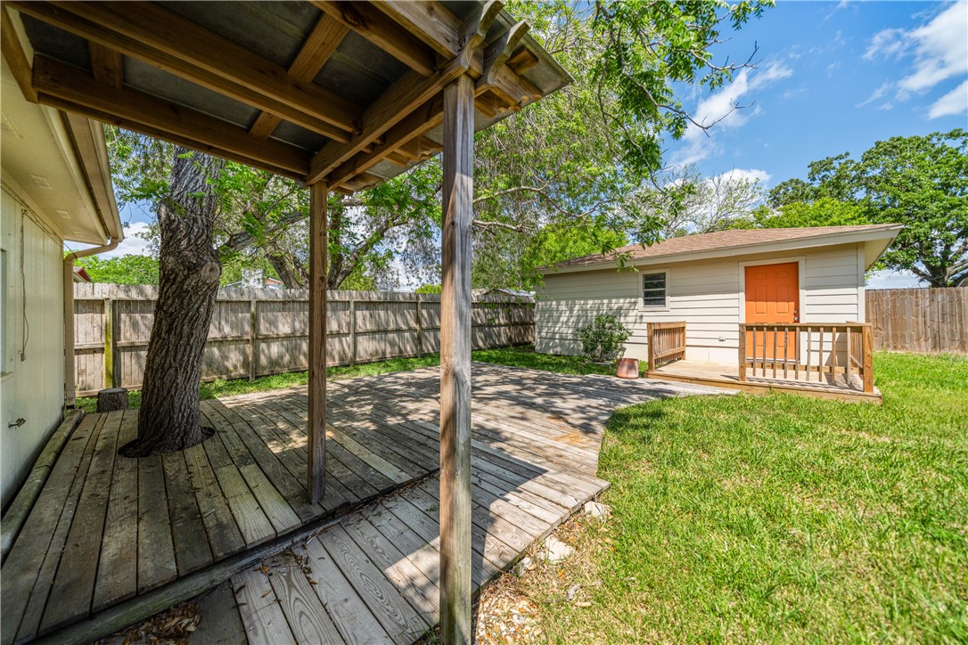 13341 Scenic Circle Property Photo 34