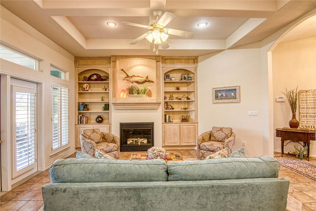 406 Cascades Dr Property Photo 8