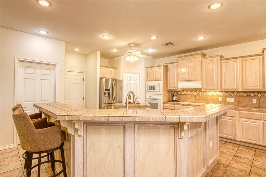 406 Cascades Dr Property Photo 13