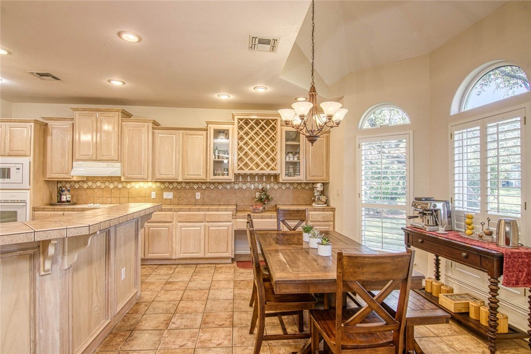 406 Cascades Dr Property Photo 17