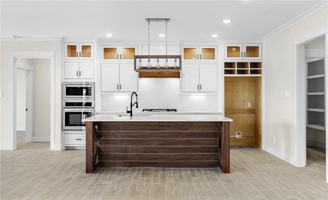 13942 Ketch St Property Photo 4