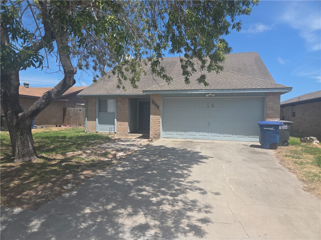 2306 Vialoux Dr Property Photo 1