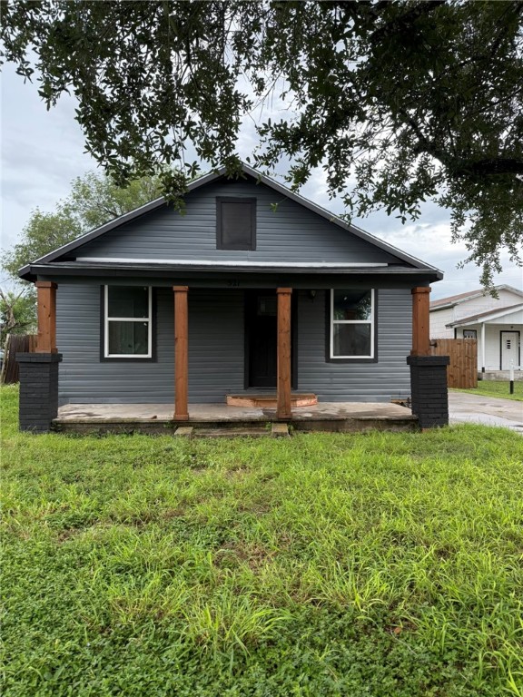 521 W Fordyce Ave Property Photo 1