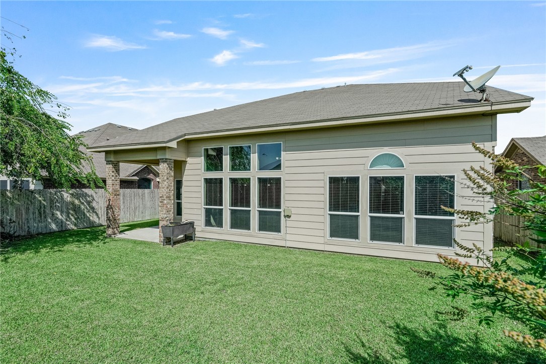 2118 Cardinales Property Photo 33