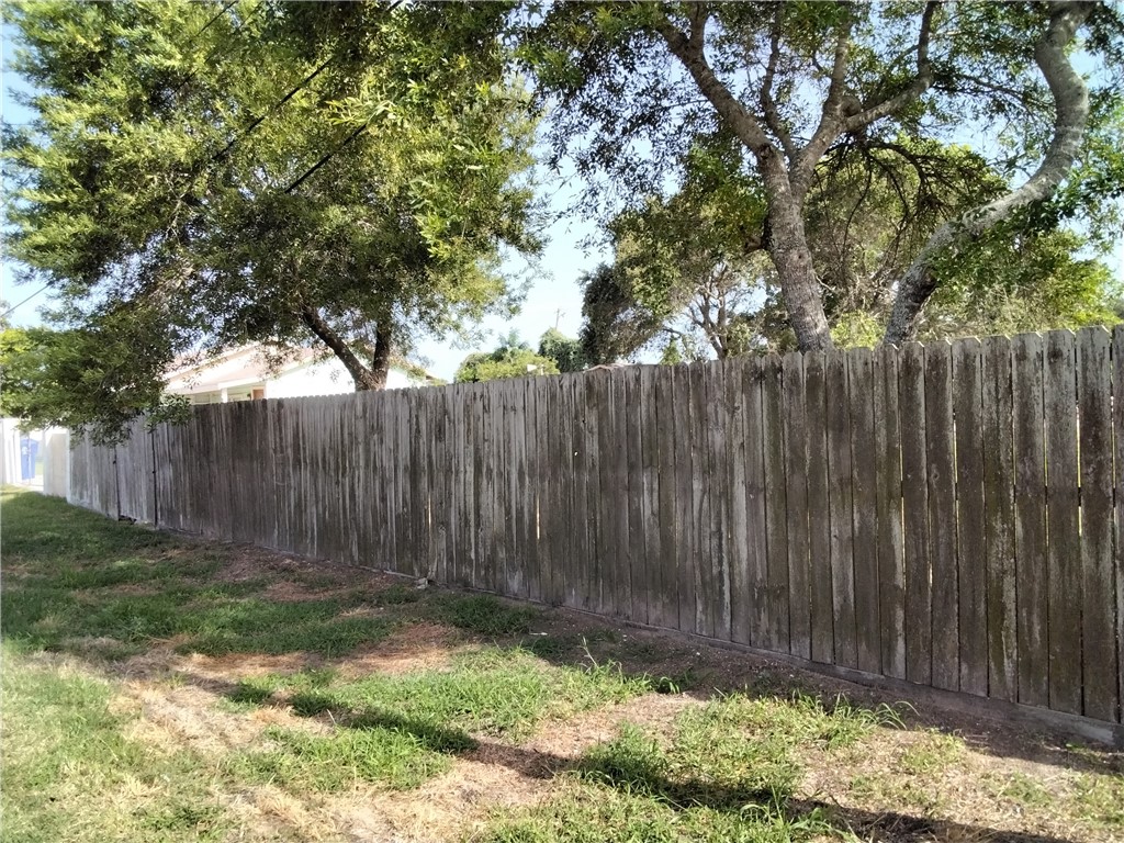 1721 O'neil St Property Photo 1